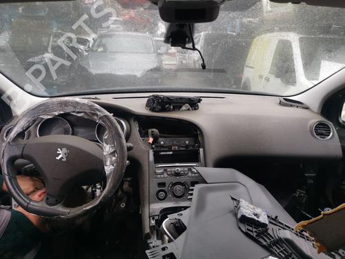 Used Airbag Kit PEUGEOT 5008 (0U_, 0E_) 1.6 HDi (110 hp) 29810936