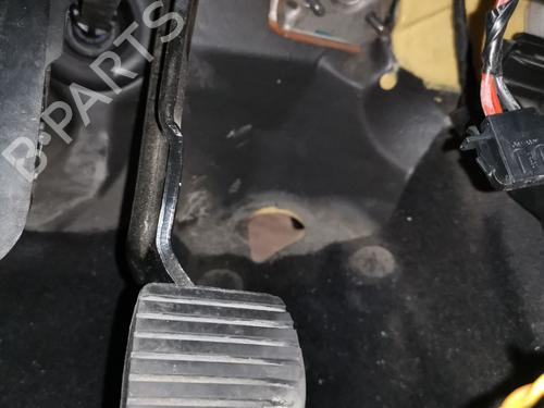 Used Break pedal Break pedal CITROËN C4 CACTUS 1.6 BlueHDi 100 (99 hp) 40217872 40217872