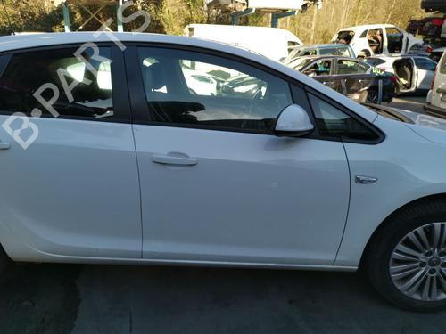 Used Right front door OPEL ASTRA J (P10) 1.7 CDTI (68) (110 hp) 28994561