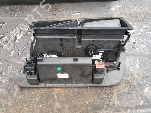 Air vent PEUGEOT 5008 (0U_, 0E_) 1.6 HDi | BP29810937I21