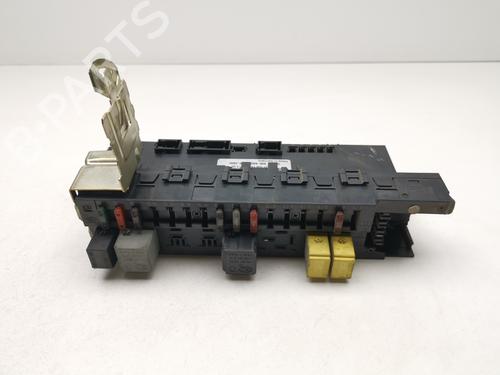 Used Fuse box Fuse box 37153362 37153362