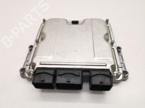 Calculateur moteur (ecu) CITROËN C5 I (DC_) 2.2 HDi (DC4HXB, DC4HXE) (133 hp) 28990792