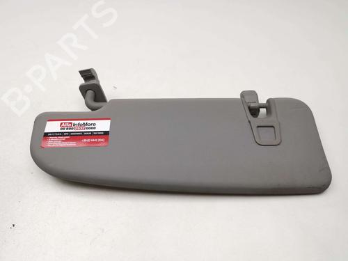 left-sun-visor-alfa-romeo-giulia-952_-2015-39437684 main image