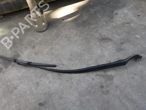 Used Front windshield wiper arm INFINITI Q50 [2013-2025]  28980279