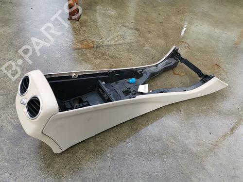 Used Middle console Middle console MERCEDES-BENZ C-CLASS T-Model (S205) C 220 BlueTEC / d (205.204) (170 hp) 40216862 40216862