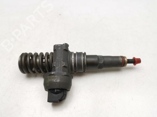 Used Injector VW GOLF V (1K1) [2003-2010]  28984978