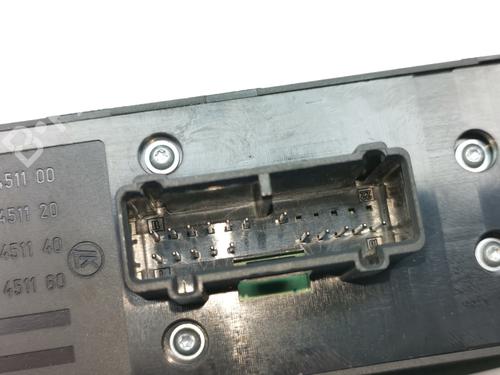 Left front window switch VOLVO S40 II (544) 2.0 D | BP39437728I27 - Image 3
