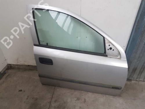 Używane Drzwi przednie prawe OPEL ASTRA G Hatchback (T98) 1.7 DTI 16V (F08, F48) (75 hp) 28986836