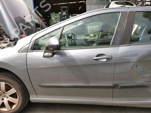 Used Left front door Left front door 34159744 34159744