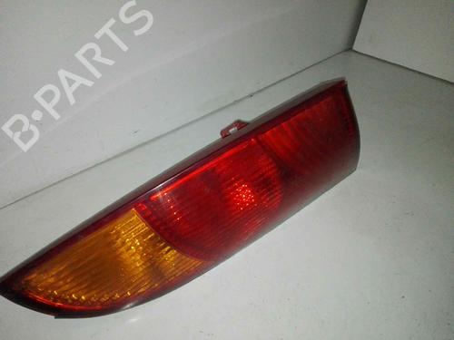Høyre baklys FORD FOCUS I (DAW, DBW) 1.6 16V (100 hp) 28997865