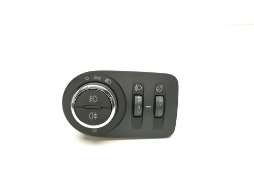 Used Headlight switch OPEL CORSA D (S07) [2006-2015]  28978534