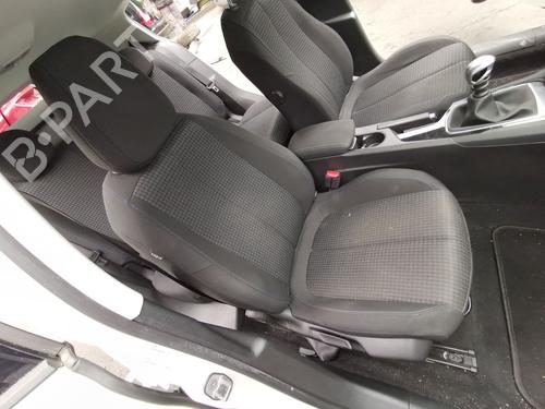 Sæde højre fortil Sæde højre fortil PEUGEOT 308 II (LB_, LP_, LW_, LH_, L3_) [2013-2021] 36233535 36233535