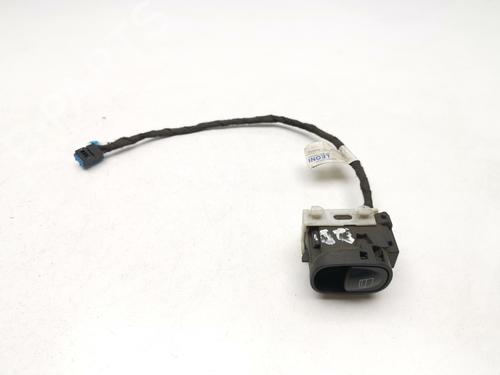Used Right front window switch MERCEDES-BENZ C-CLASS (W203) C 220 CDI (203.008) (150 hp) 30874192