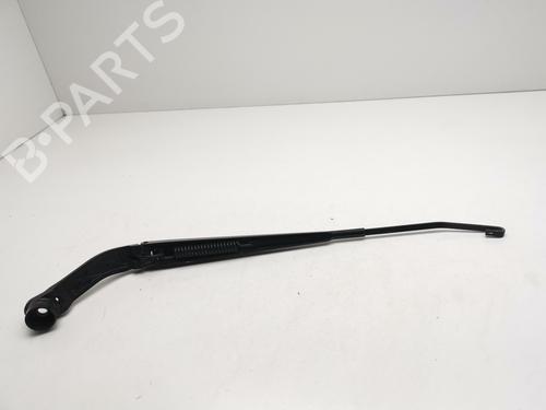Front windshield wiper arm MITSUBISHI OUTLANDER III (GG_W, GF_W, ZJ, ZL, ZK) 2.0 4WD (GF7W) | BP28978840C143 