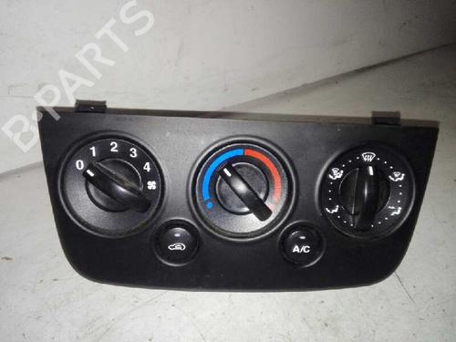 Used Climate control FORD FIESTA V (JH_, JD_) 1.4 TDCi (68 hp) 28981623