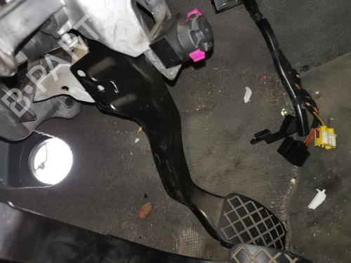 Used Break pedal AUDI Q5 (8RB) [2008-2019]  28983778