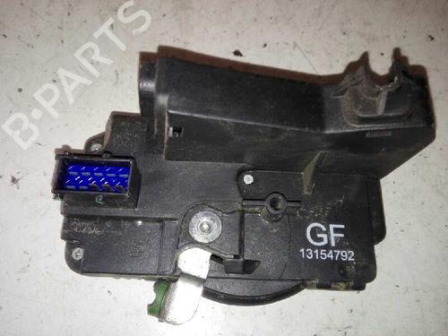Høyre foran lås OPEL CORSA C (X01) 1.3 CDTI (F08, F68) (70 hp) 28978426