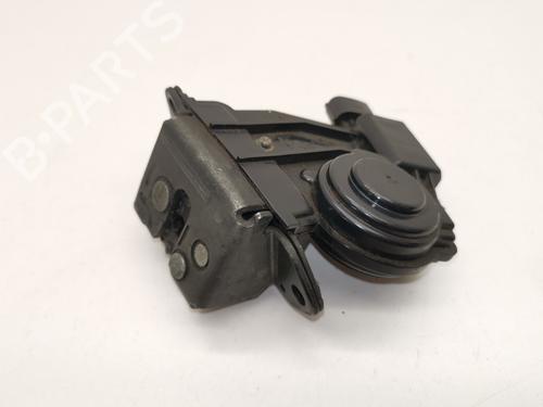 Used Tailgate lock TOYOTA AURIS (_E18_) 1.4 D-4D (NDE180_, NDE180R) (90 hp) 28979930