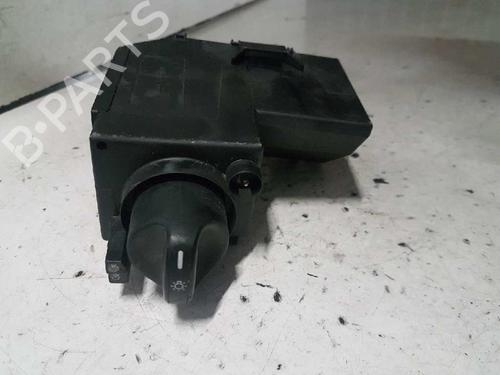 Used Headlight switch MERCEDES-BENZ E-CLASS (W210) E 270 CDI (210.016) (170 hp) 28984301