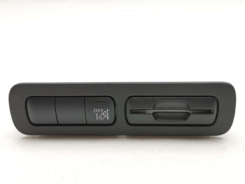 switch-citroen-c3-aircross-ii-2r_-2c_-2017-39438269 main image