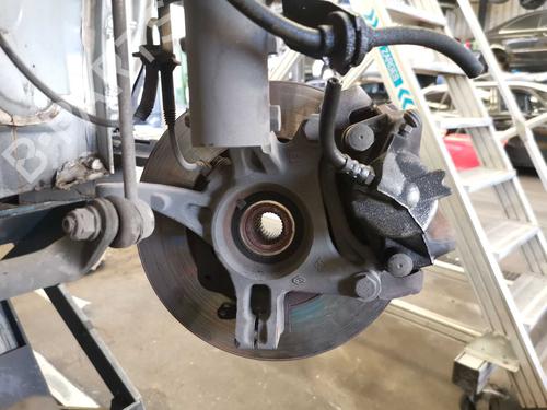 Left front steering knuckle RENAULT CAPTUR I (J5_, H5_) 1.5 dCi 90 (J5N4, J5M5, J5MW, J5M6, J5AL, J5AJ) | BP40217679M25 - Image 2