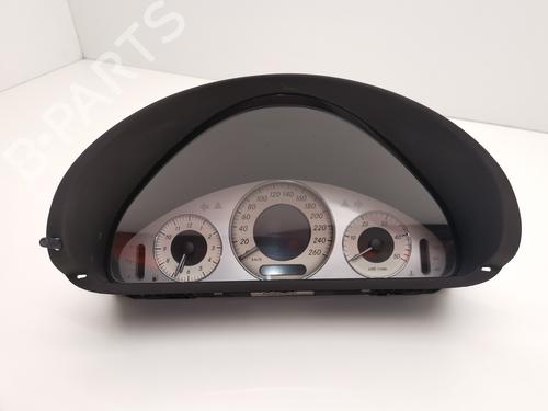 Used Instrument cluster MERCEDES-BENZ CLK (C209) [2002-2010]  28994758