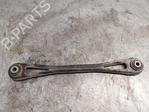 Bras de suspension arrière droit Bras de suspension arrière droit 39445600 39445600
