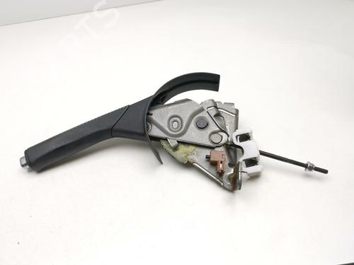 håndbremse TOYOTA YARIS (_P13_) 1.5 Hybrid (NHP130_, NHP130) (101 hp) 29810943