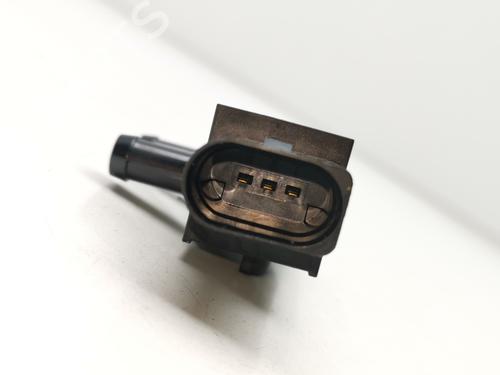 Electronic sensor AUDI A4 B9 Avant (8W5, 8WD) 2.0 TDI | BP32444522M84 - Image 2