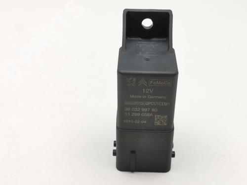 Used Electronic module PEUGEOT 508 I (8D_) 2.0 BlueHDi 150 (150 hp) 28977564