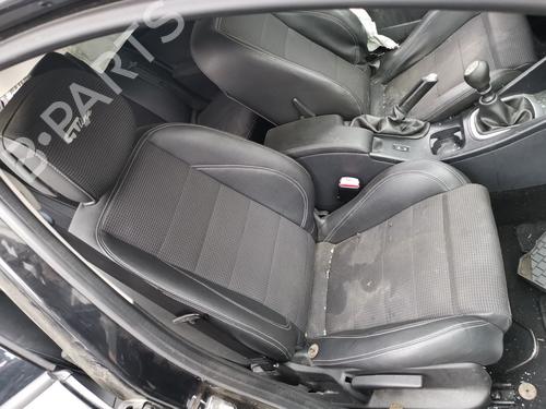 Used Right front seat RENAULT MEGANE III Hatchback (BZ0/1_, B3_) 1.5 dCi (BZ09, BZ0D, BZ1W, BZ29, BZ14) (110 hp) 28994518