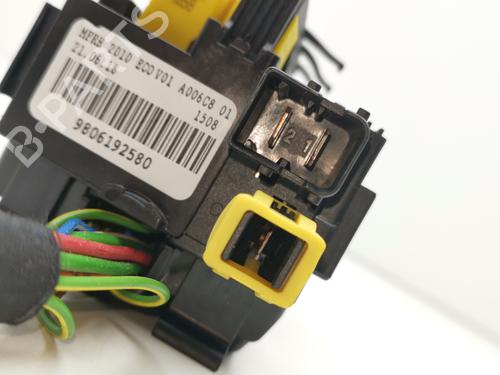 Fuse box PEUGEOT 308 II (LB_, LP_, LW_, LH_, L3_)  | BP29289517E1 