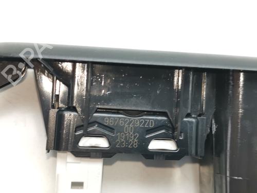 Right rear window switch CITROËN C3 III (SX) 1.5 BlueHDi 100 (SXYHYP, SXYHTU) | BP39445414I28 - Image 3
