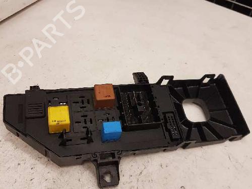 Sikringsdåse OPEL VECTRA C (Z02) [2002-2009]  28987399