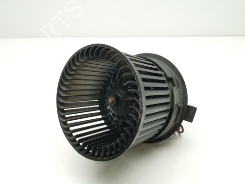 Used Heater blower motor PEUGEOT 208 I (CA_, CC_) 1.6 HDi (114 hp) 28986460