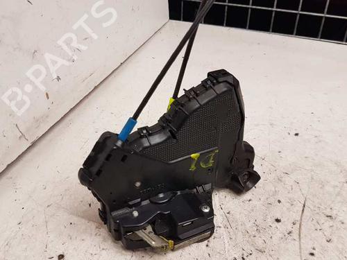 Used Front left lock TOYOTA AURIS (_E15_) [2006-2013]  28979385