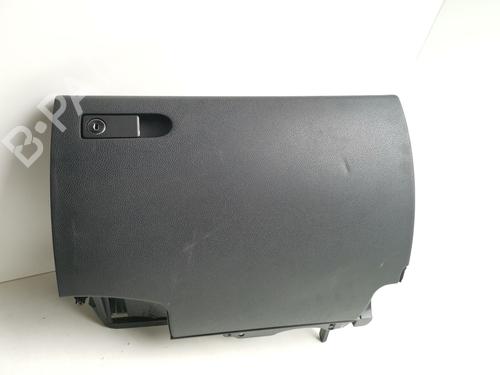 Used Glove box Glove box MERCEDES-BENZ C-CLASS (W204) C 220 CDI (204.002) (170 hp) 39438498 39438498