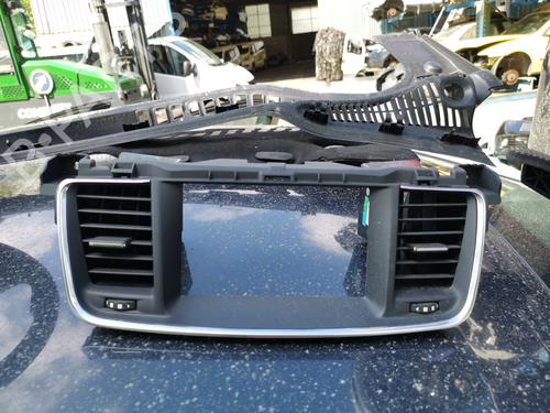 Used Air vent PEUGEOT 508 I (8D_) 2.0 BlueHDi 150 (150 hp) 28978554