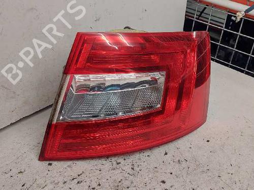 Used Right taillight SKODA OCTAVIA III (5E3, NL3, NR3) 2.0 TDI (150 hp) 28991542