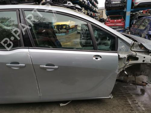 Used Right front door OPEL MERIVA B MPV (S10) 1.6 CDTI (75) (110 hp) 28996386