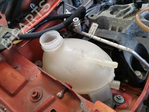 Used Expansion tank Expansion tank RENAULT CAPTUR I (J5_, H5_) 1.5 dCi 90 (J5N4, J5M5, J5MW, J5M6, J5AL, J5AJ) (90 hp) 40216028 40216028