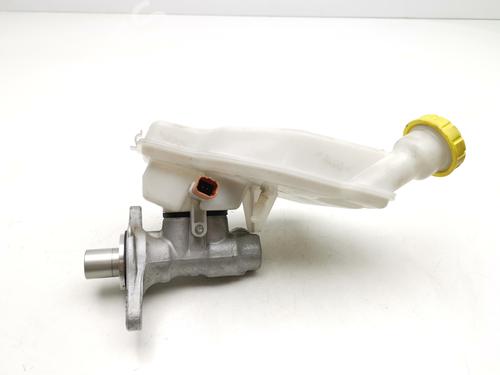 Used Brake master cylinder Brake master cylinder 39444499 39444499