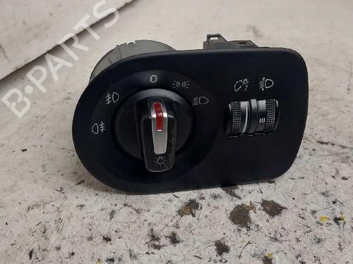 Used Headlight switch SEAT LEON (1P1) [2005-2013]  29000111