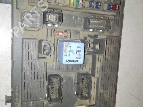 Sikringsdåse CITROËN C5 I (DC_) 2.0 HDi (DCRHZB, DCRHZE) (109 hp) 28987239