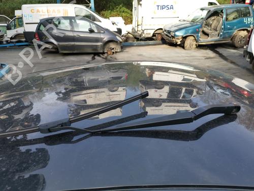 Used Front windshield wiper arm OPEL INSIGNIA A (G09) [2008-2017]  28978130