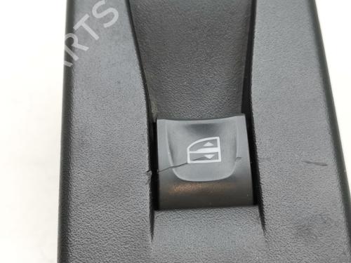 Right front window switch RENAULT CAPTUR I (J5_, H5_) 1.5 dCi 90 (J5N4, J5M5, J5MW, J5M6, J5AL, J5AJ) | BP39437419I26 - Image 2