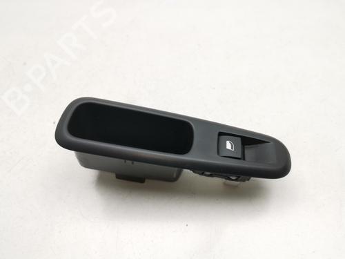 Used Right rear window switch Right rear window switch 39445414 39445414