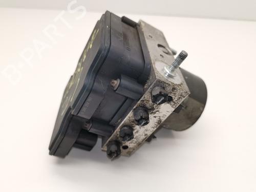 Used ABS pump RENAULT MASTER III Van (FV) [2010-2025]  28996295