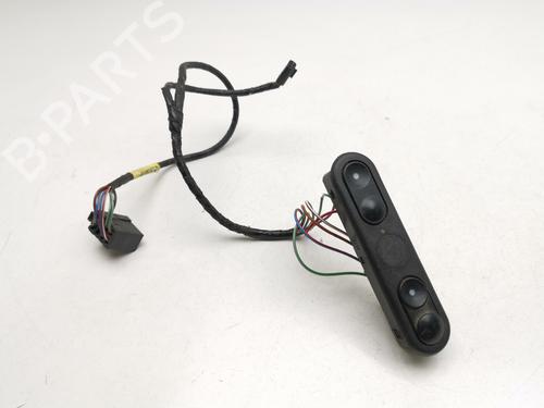 Used Right front window switch OPEL FRONTERA A (U92) 2.5 TDS (115 hp) 28997080