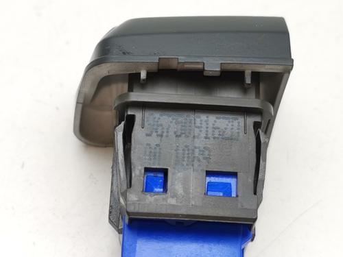 Warning switch PEUGEOT 2008 I (CU_) 1.2 THP 110 / PureTech 110 | BP39440600I22 - Image 3